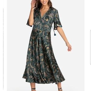 TWILIGHT PAISLEY FLUTTER SLEEVE DRESS
